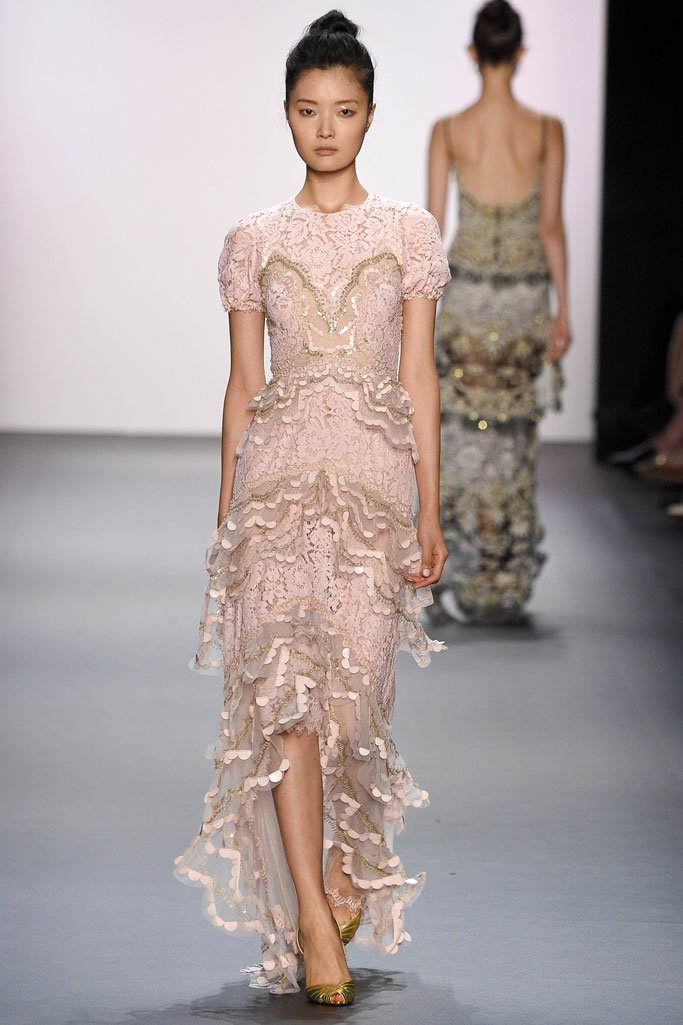 Jenny Packham（珍妮·帕克汉）2024纽约时装发布会女装秀