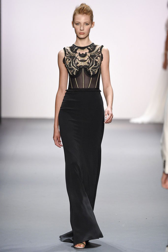 Jenny Packham（珍妮·帕克汉）2024纽约时装发布会女装秀