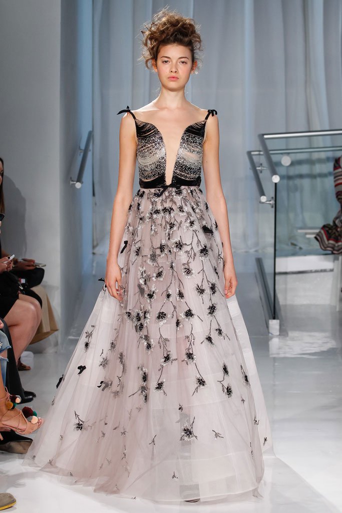 Reem Acra（雷克·阿克拉）2024纽约时装周女装秀