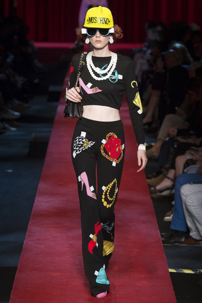 Moschino（莫斯奇诺）2024米兰时装周女装秀