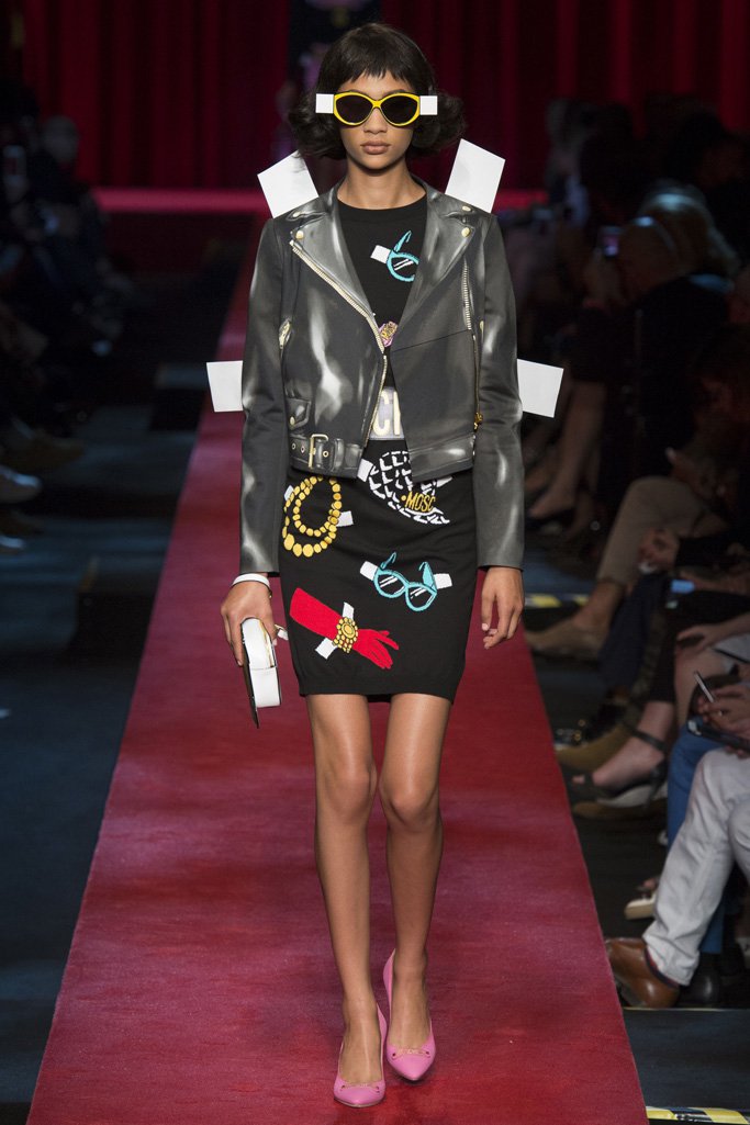 Moschino（莫斯奇诺）2024米兰时装周女装秀