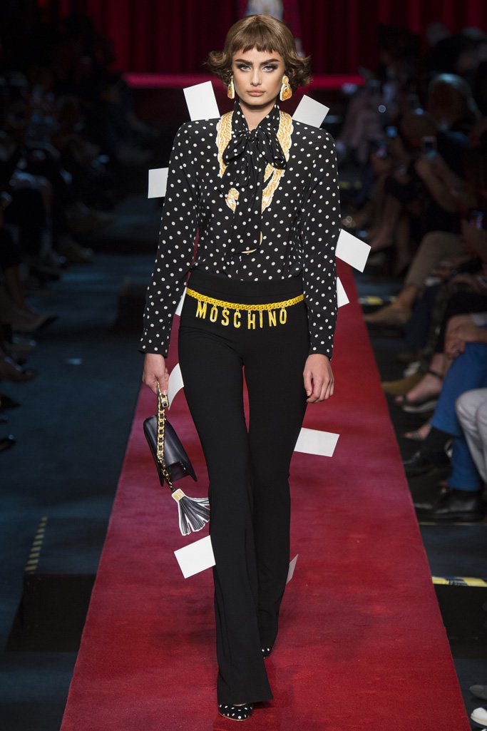 Moschino（莫斯奇诺）2024米兰时装周女装秀