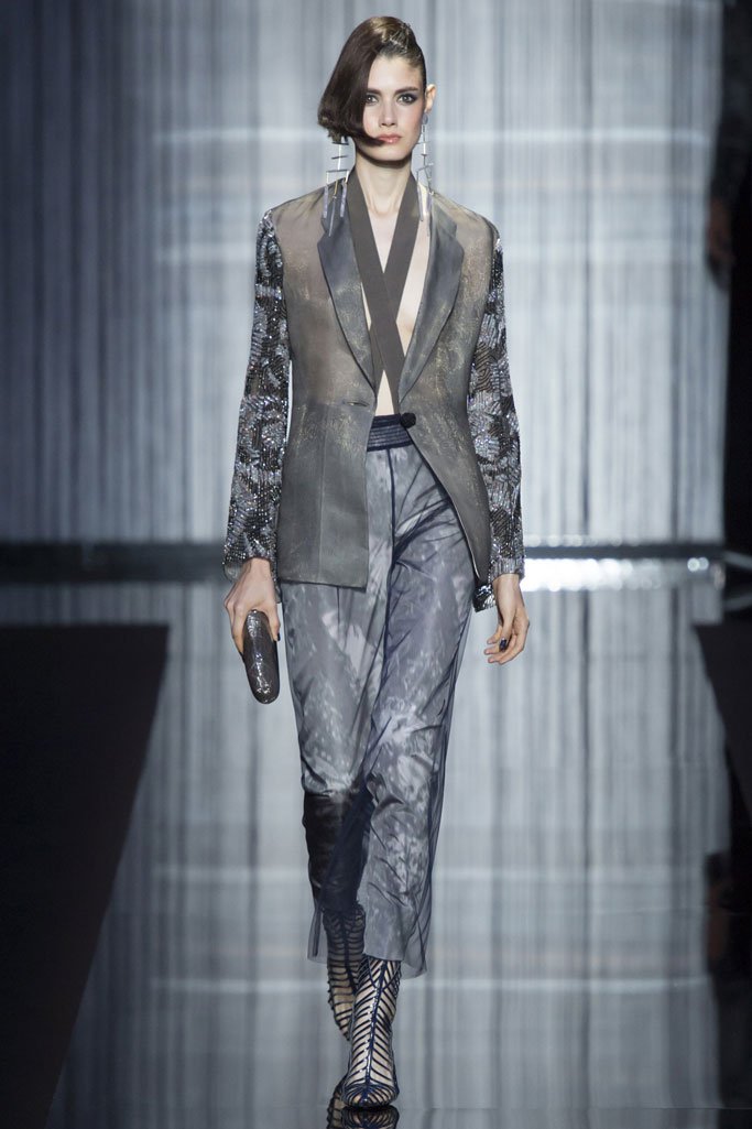 Giorgio Armani（乔治·阿玛尼）2024米兰时装周女装秀