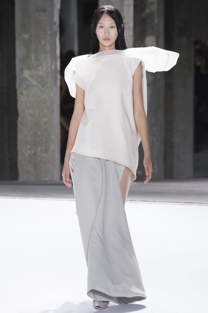 Rick Owens（瑞克·欧文斯）2024春夏巴黎时装周女装秀