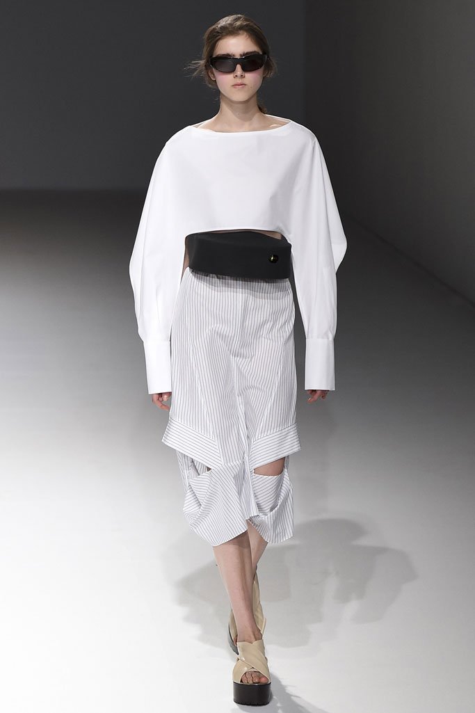 Chalayan（卡拉扬）2024巴黎时装周女装秀