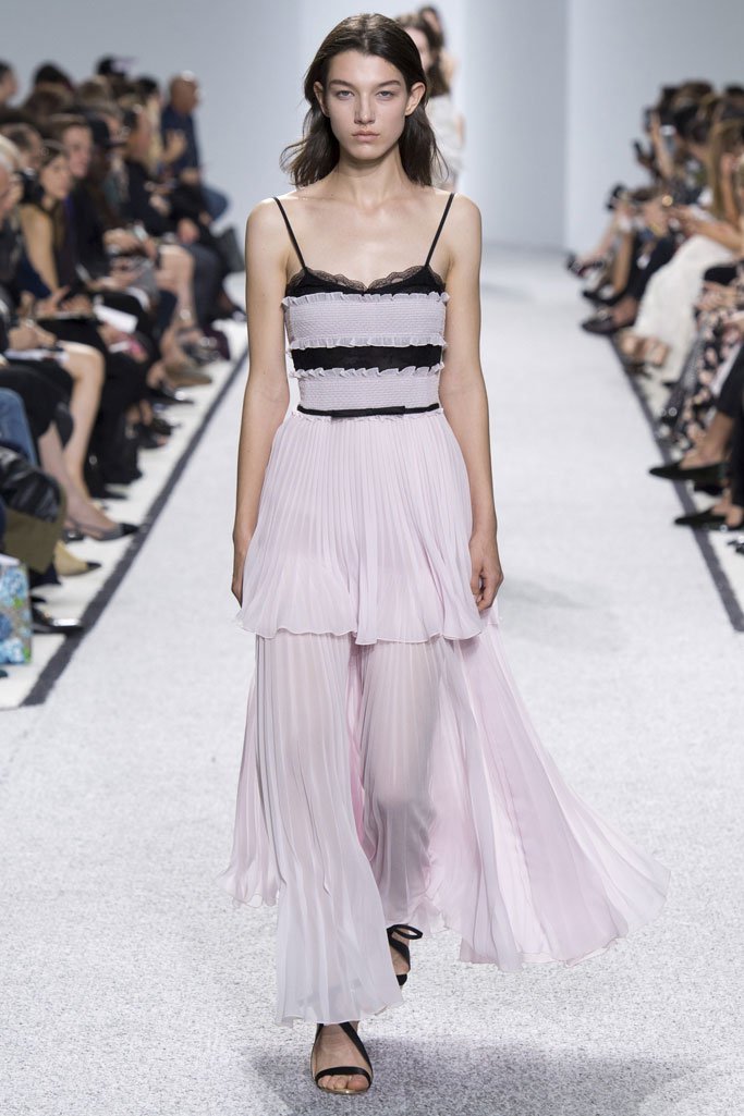 Giambattista Valli 2024春夏巴黎时装周时装秀