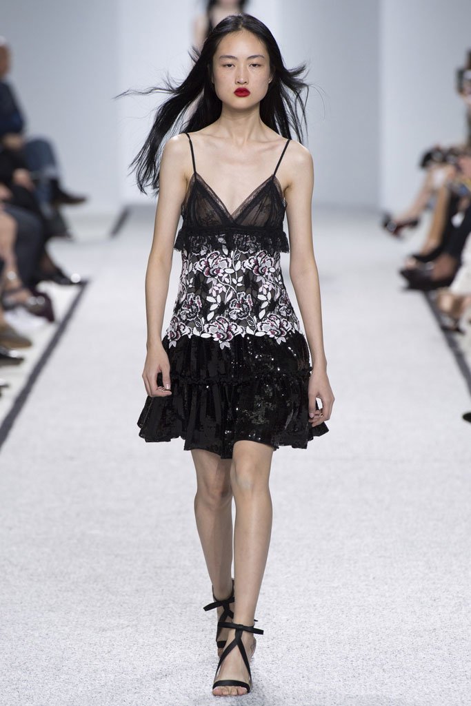 Giambattista Valli 2024春夏巴黎时装周时装秀