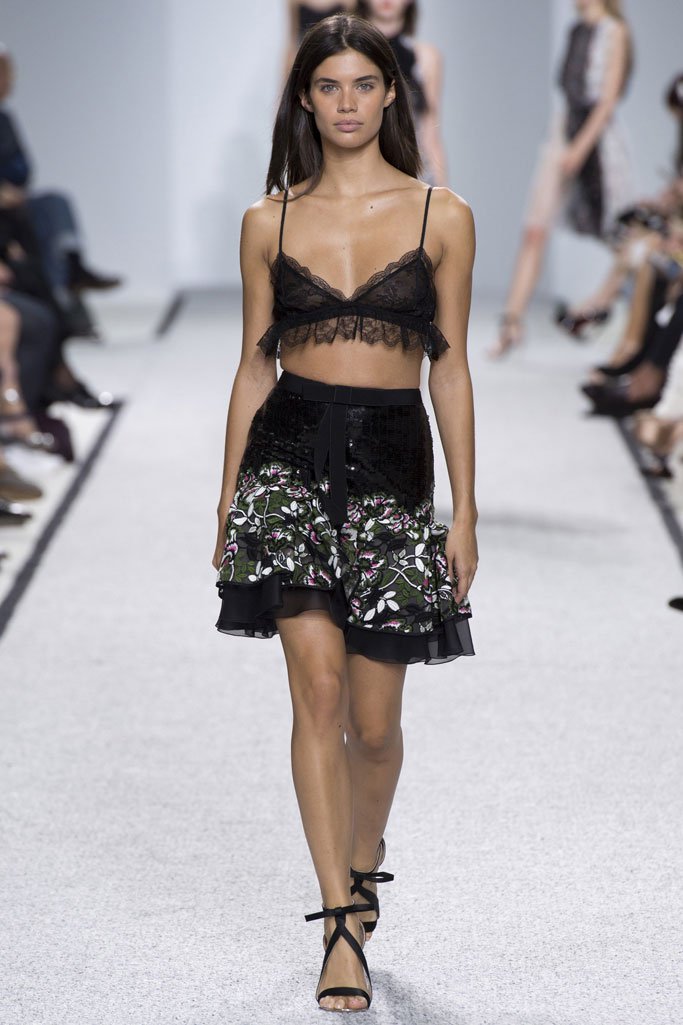 Giambattista Valli 2024春夏巴黎时装周时装秀