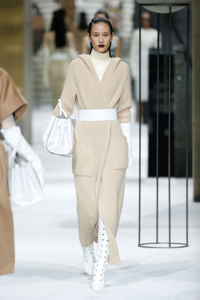 Max Mara（麦丝玛拉）2024上海时装周时装秀