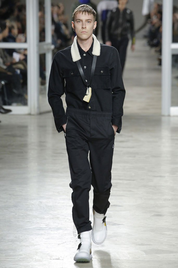 Tim Coppens（蒂姆·科庞）2024佛罗伦萨Pitti Uomo男装秀