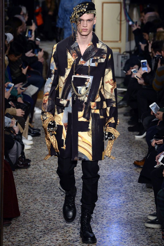 Moschino（莫斯奇诺）2024米兰时装周男装秀