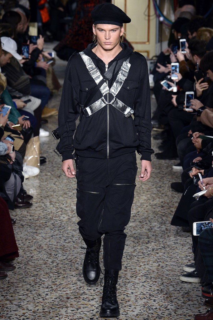 Moschino（莫斯奇诺）2024米兰时装周男装秀