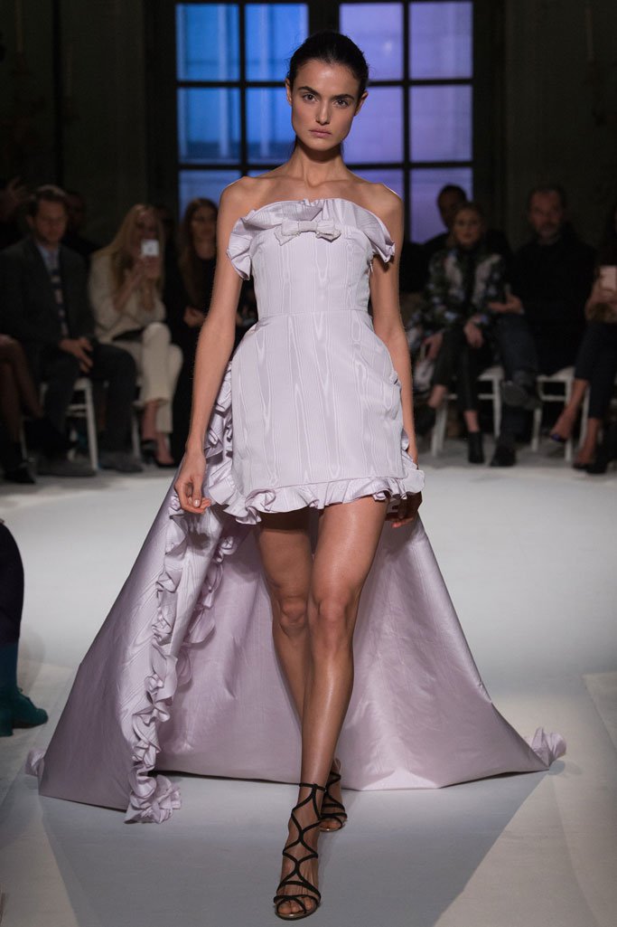 Giambattista Valli 2024巴黎时装周春夏时装秀