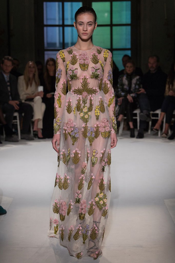 Giambattista Valli 2024巴黎时装周春夏时装秀