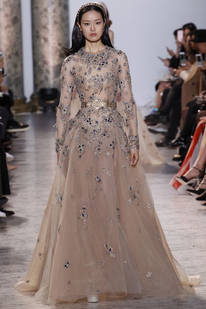 Elie Saab（艾利·萨博）2024巴黎时装周春夏时装秀