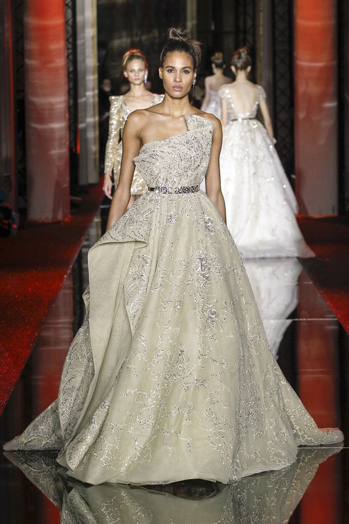 Zuhair Murad（祖海·慕拉）2024巴黎时装周春夏高级定制时装秀