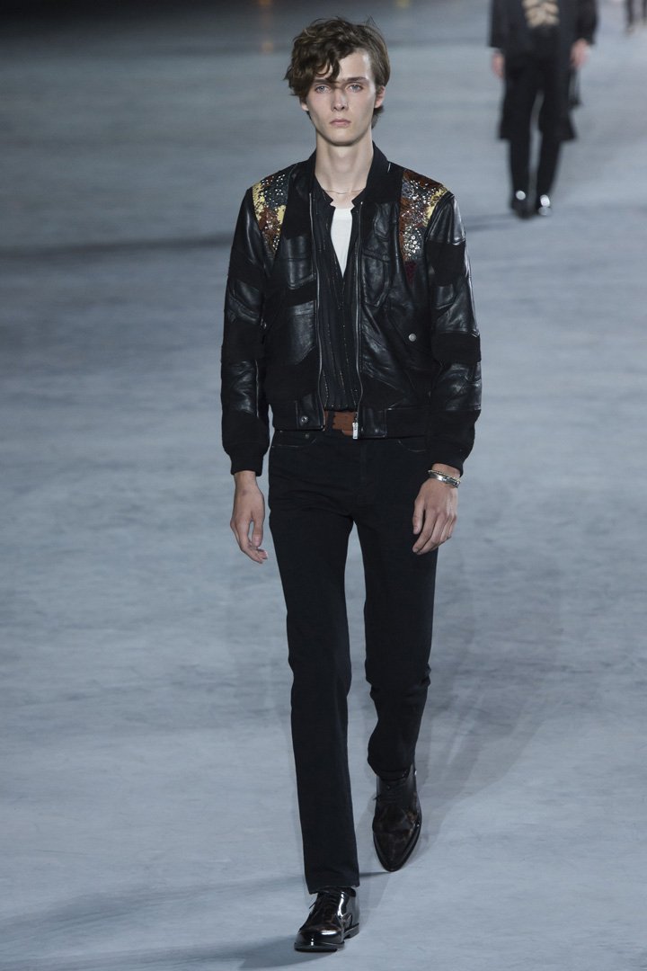 Saint Laurent（圣罗兰）2024巴黎时装周时装秀