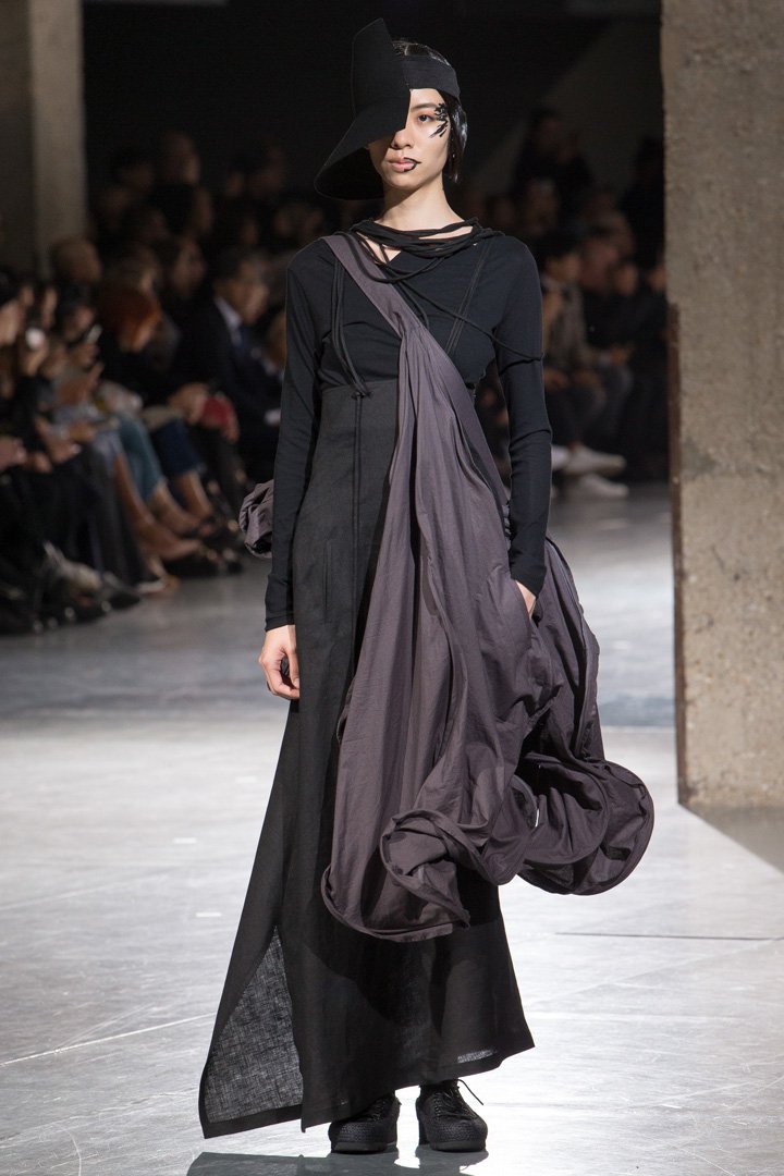 Yohji Yamamoto（山本耀司）2024巴黎时装周时装秀