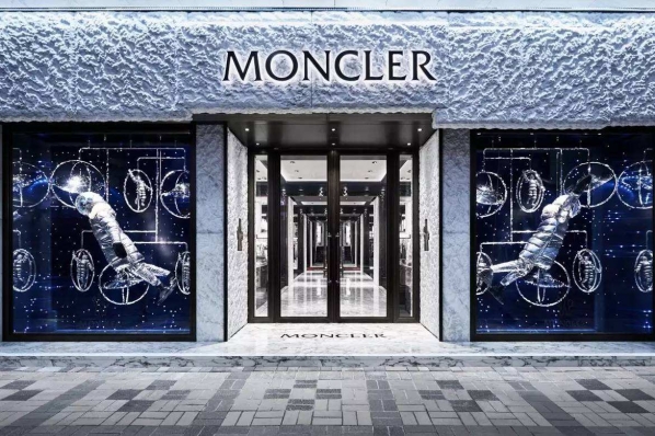 羽绒服什么牌子最好 当属羽绒之王Moncler