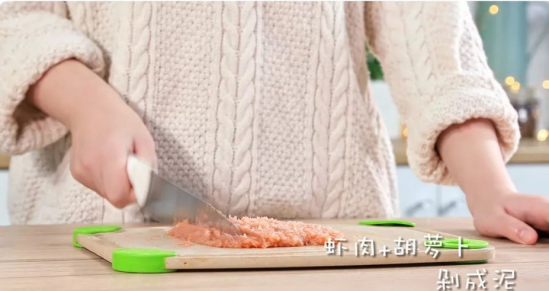 胡萝卜虾肉馅饺子的做法 让宝宝这个冬天爱上吃饺子