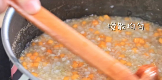 宝宝黄金小米饼的做法 换个吃法宝宝说不定爱上吃饭