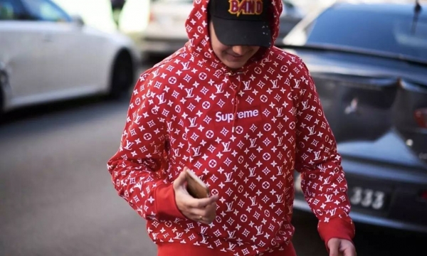 Supreme联名 Supremelv联名