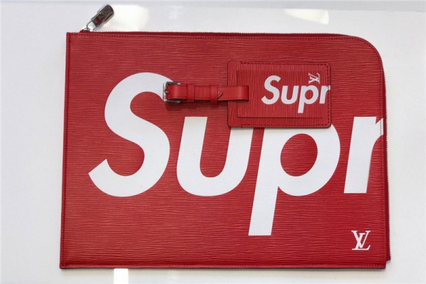 Supreme联名 Supremelv联名