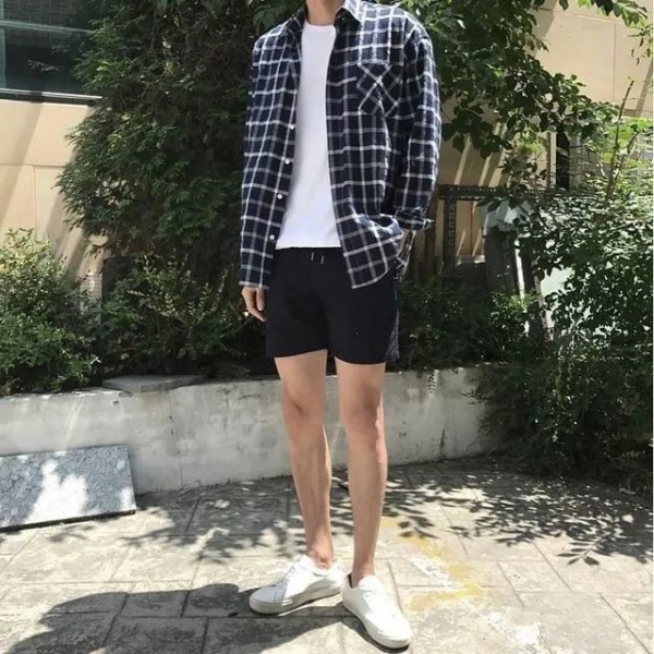 男生夏天怎么穿显高 男的个子矮穿什么裤子