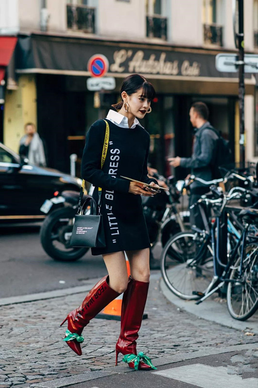 女生秋冬红色鞋子怎么搭配衣服 今年秋冬流行什么颜色的鞋子