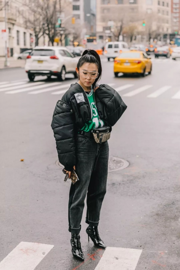 哪些羽绒服穿着好看 今年流行什么羽绒服女